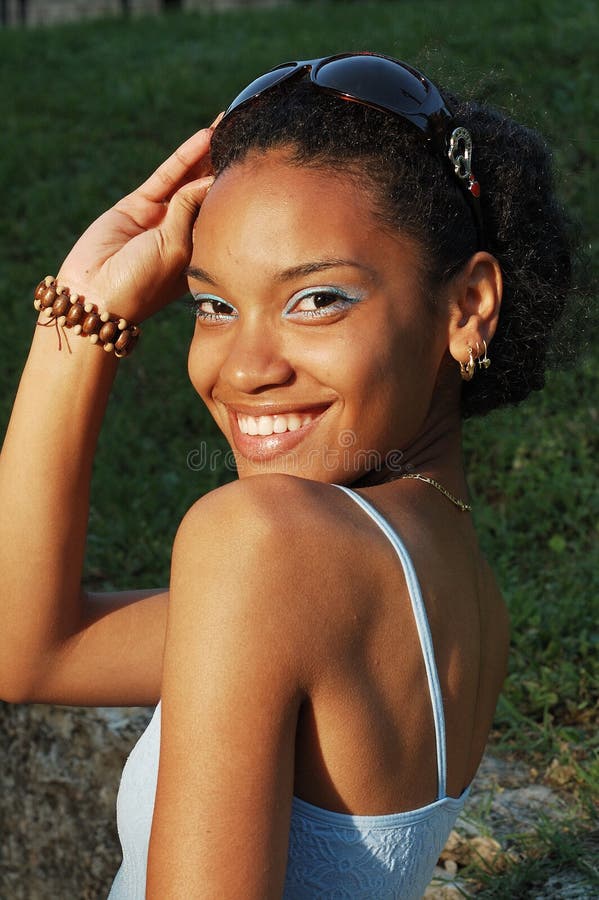 whereshemustfightherfeelingsforoneofthemembersorriskruiningherfamilysreputation.****Eighteen-year-oldAlyssaClassisknownastherichbitch